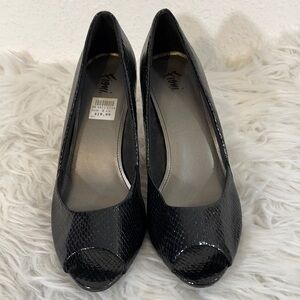 FIONI Reptile Design Open Toe Pumps Heels Size 8.5
